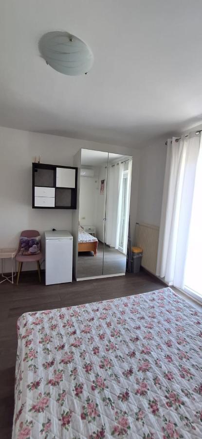 Apartments Villa Milenka Novalja Extérieur photo